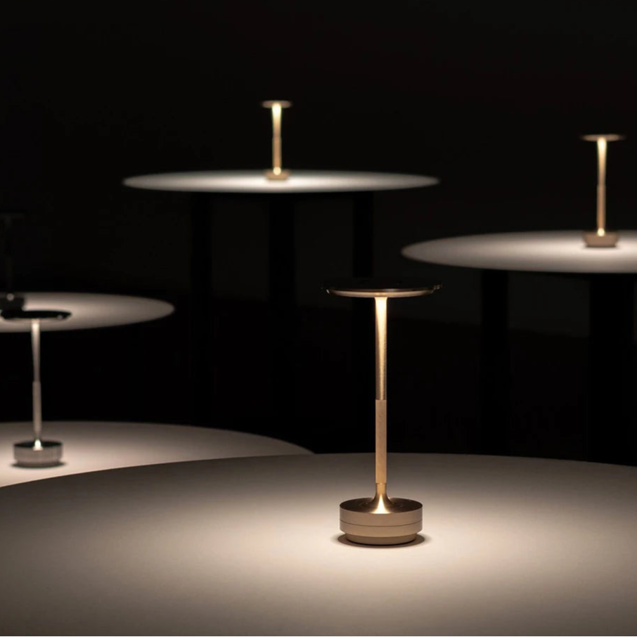 Luminária de Mesa Portátil Touch