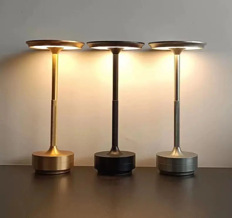 Luminária de Mesa Portátil Touch