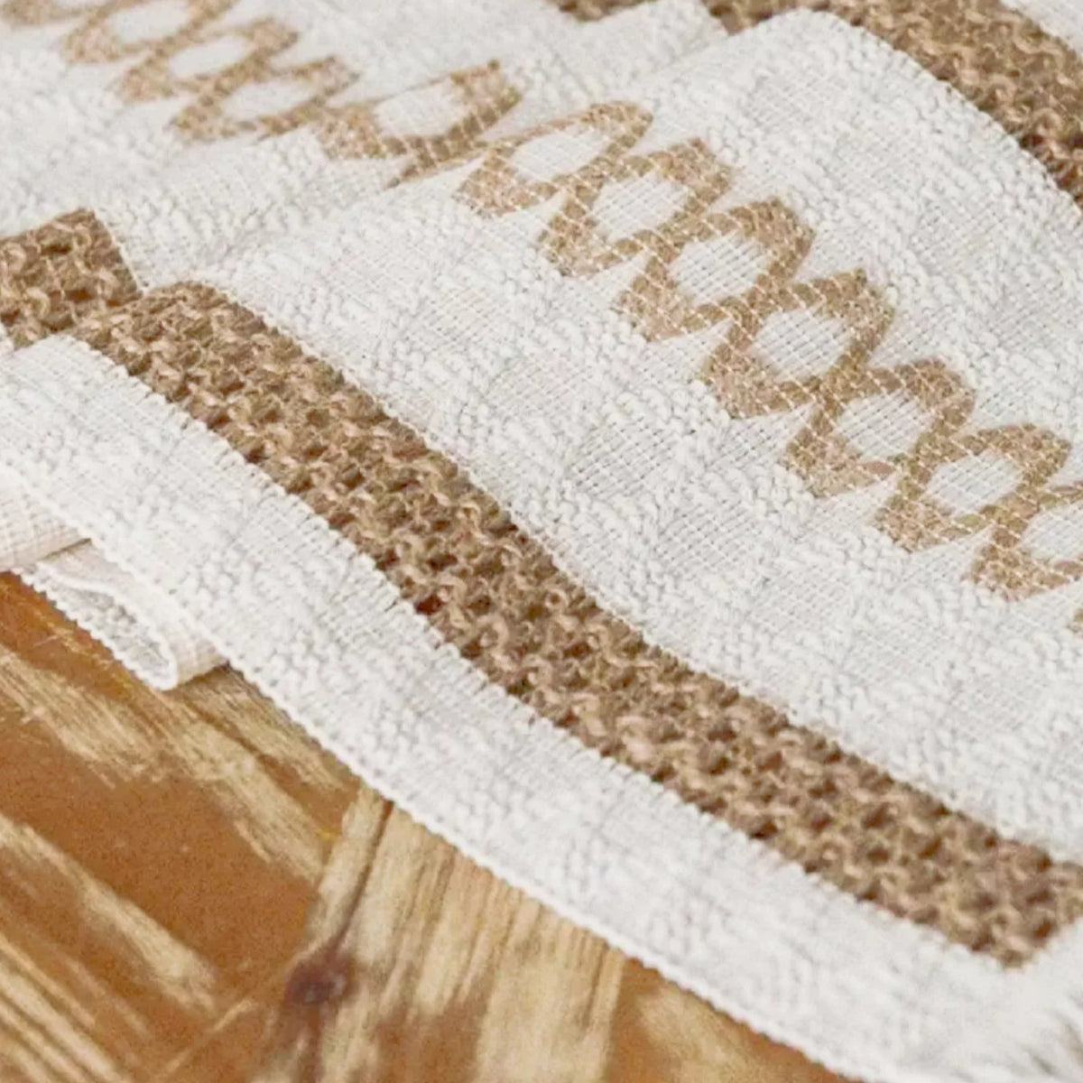 Caminho de Mesa Boho Macramê