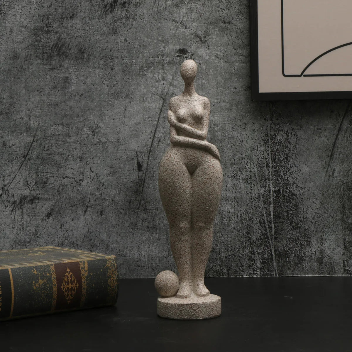 Escultura Mulher de Areia